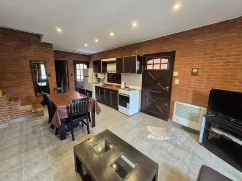 Depto Tipo Casa en Venta 8 años