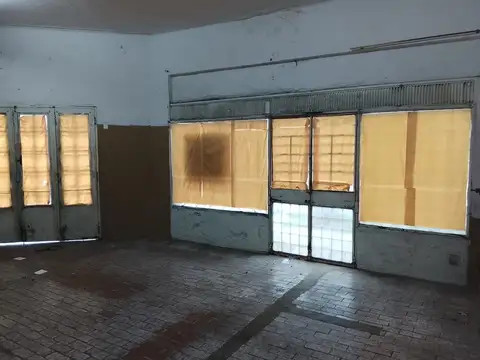 Local en Alquiler en Morón Sur, $ 800.000