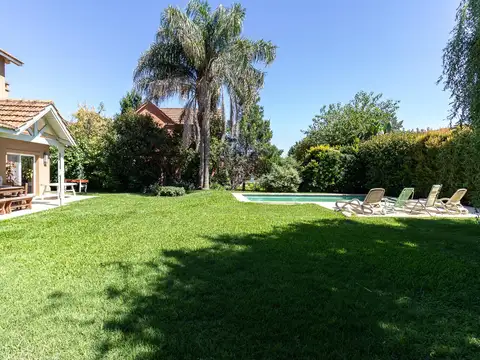 Perito Moreno al 400- Barrio San Lucas Village