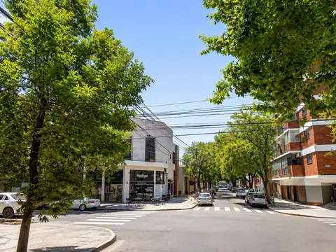 VENTA LOCAL COMERCIAL CON RENTA -  VILLA ORTUZAR CABA