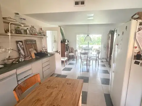 Casa en Alquiler con 1 cochera