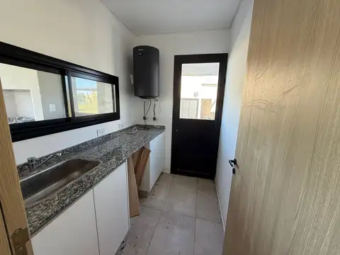 Casa en venta en barrio El Medal Country Club