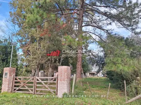 Lote en esquina, arbolado, Villars. Anticipo y Financiación.