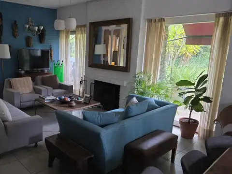 Casa en Venta al Oeste