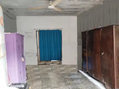 Casa 6 ambientes con 2 baños