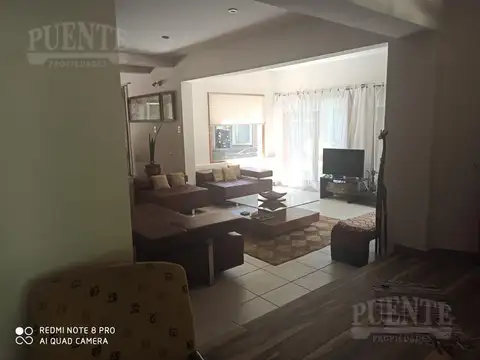 Casa en Alquiler Temporal con 1 cochera