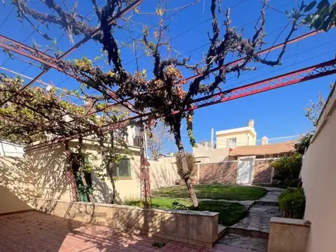 JOSE MARMOL , Piso 0