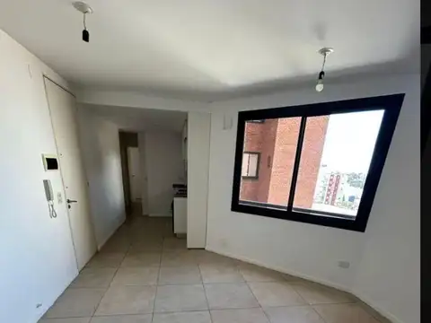 Alquilo Depto un Dor con Balcon. Illia 531