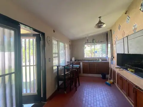 Casa en Alquiler con 1 cochera