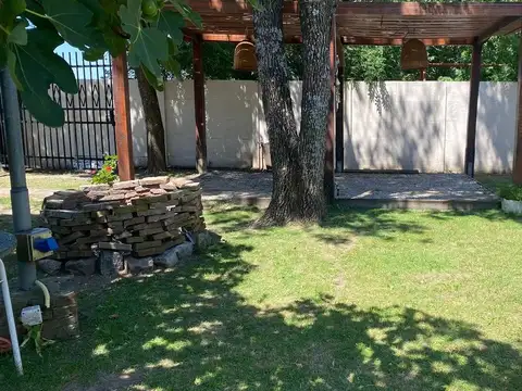 Casa 3 ambientes con 2 baños