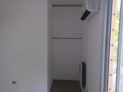 Casa en Alquiler con 1 cochera