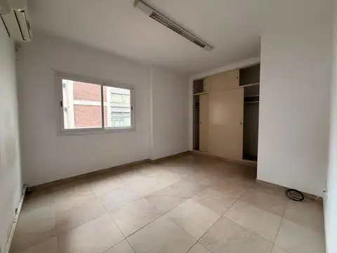 Oficina en Alquiler en Acassuso, $ 850.000