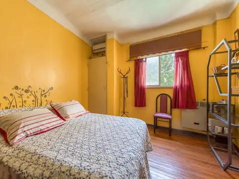 Depto Tipo Casa en Venta en Flores, USD 82.000