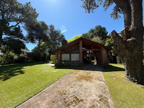 Chalet en alquiler temporario en Golf Nuevo