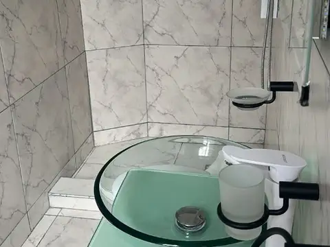 Cachimayo 1300, Piso 1