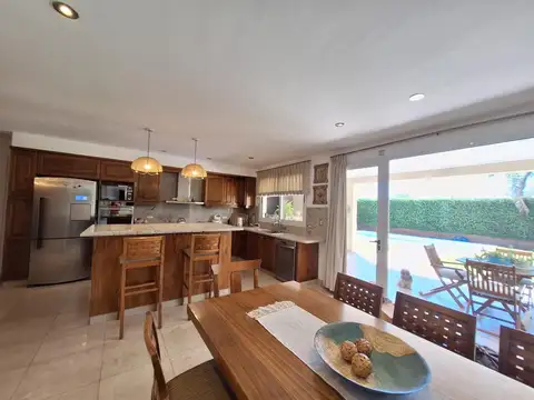 CASA EN VENTA EL BOSQUE