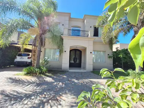 CASA EN VENTA EL BOSQUE