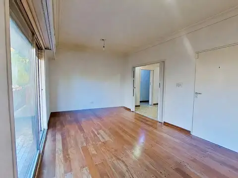 Depto Tipo Casa en Venta al Este
