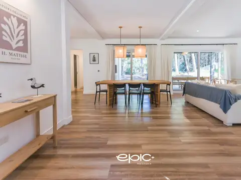 Casa 5 ambientes con 3 baños