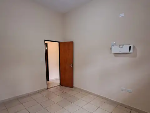 Depto Tipo Casa en Alquiler en Carapachay, $ 600.000