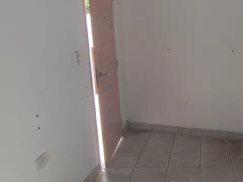 SE ALQUILA LOCAL COMERCIAL SAN ISIDRO VALLE VIEJO