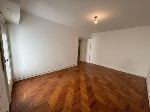 Helguera 1700, Piso 1