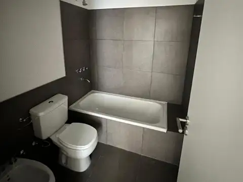 Departamento en Alquiler con 2 cocheras