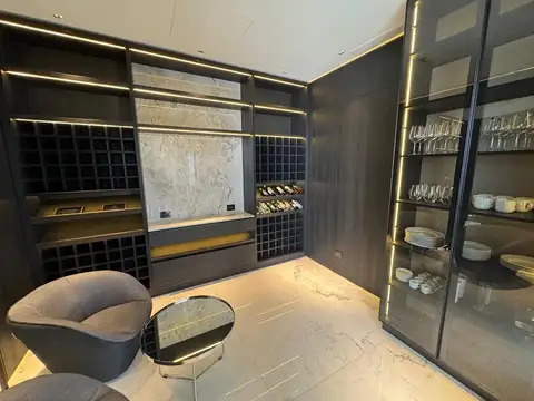 Departamento en Venta con 3 cocheras