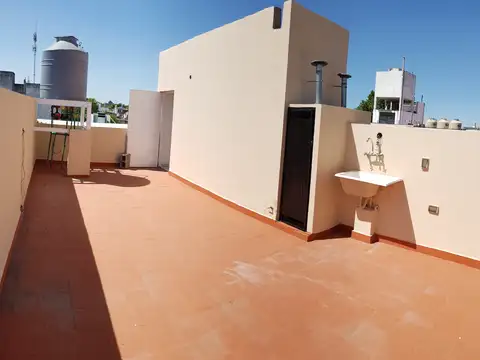 Depto Tipo Casa en Alquiler en Liniers, $ 830.000