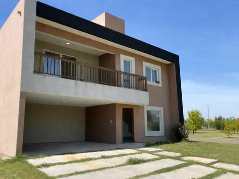 Casa 4 ambientes VENTA Santo Domingo, SAN VICENTE