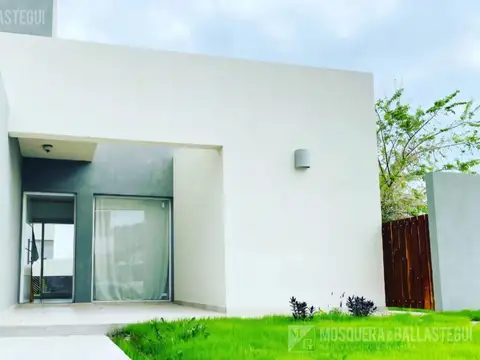 Casa en Alquiler de 3 dormitorios