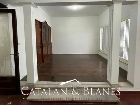 Casa 5 ambientes con 3 baños