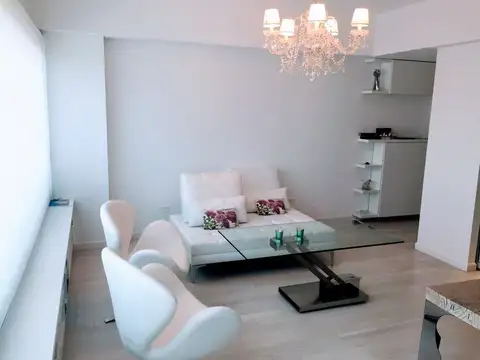 Julieta Lanteri 1700