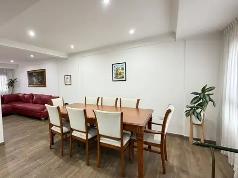 EN VENTA PISO 4 AMB + DOS COCHERAS, LANUS OESTE
