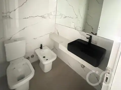 Departamento en Alquiler con 1 cochera