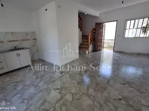 Casa en Venta con 1 cochera