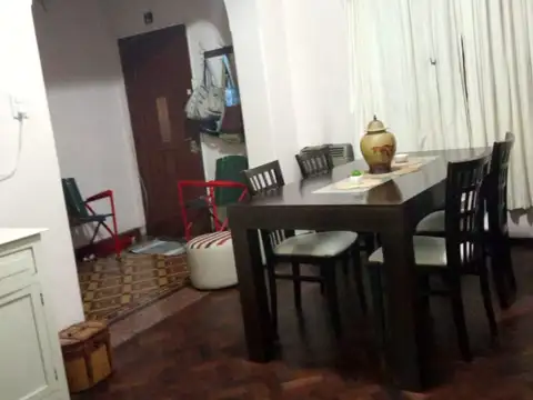 Casa en calle Baigorria al 1000 de Rosario. Barrio Alberdi.