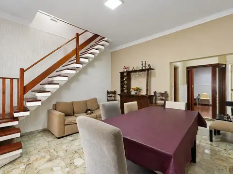 Depto Tipo Casa en Venta de 4 ambientes