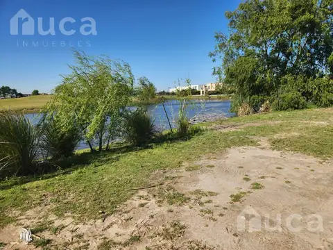 Terreno en Venta de 893,0 m2