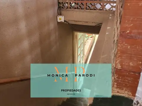 Depto Tipo Casa en Venta en Ramos Mejía, USD 130.000