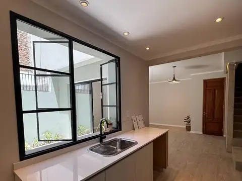 Depto Tipo Casa en Venta de 4 ambientes