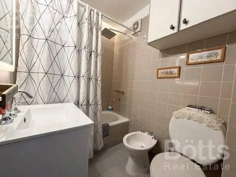 Oficina en Venta con 1 cochera