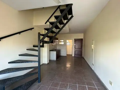 PELLEGRINI 1600, Piso 1