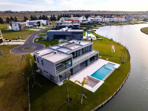 Casa en Venta de 4 dormitorios