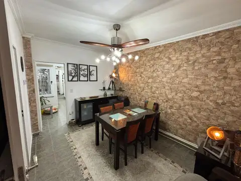 Depto Tipo Casa 4 ambientes con 2 baños