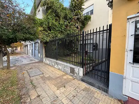 Depto Tipo Casa en Venta en Santos Lugares, USD 105.000