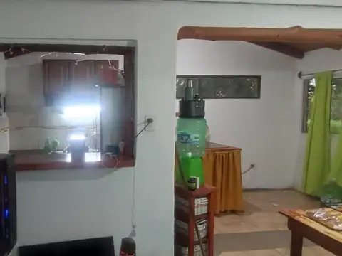 Casa 5 ambientes con 2 baños