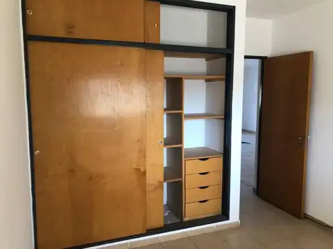 Departamento en Alquiler en Roldan, $ 550.000