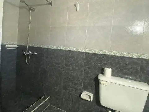 Departamento en Alquiler en Loma Hermosa, $ 300.000