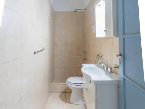 Depto Tipo Casa 2 ambientes con 1 baño
